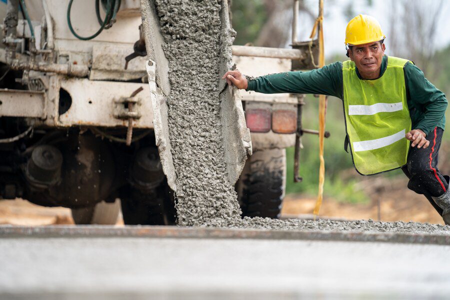 Choosing the Right Concrete Contractors